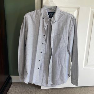 Men’s button shirt